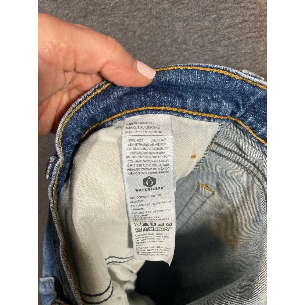 Signature by Levi Strauss signature by